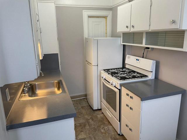 The Oakwood 1 Bedroom Apartment for Rent at 547 Cherry St Se, Grand Rapids, MI 49503 Heritage Hill