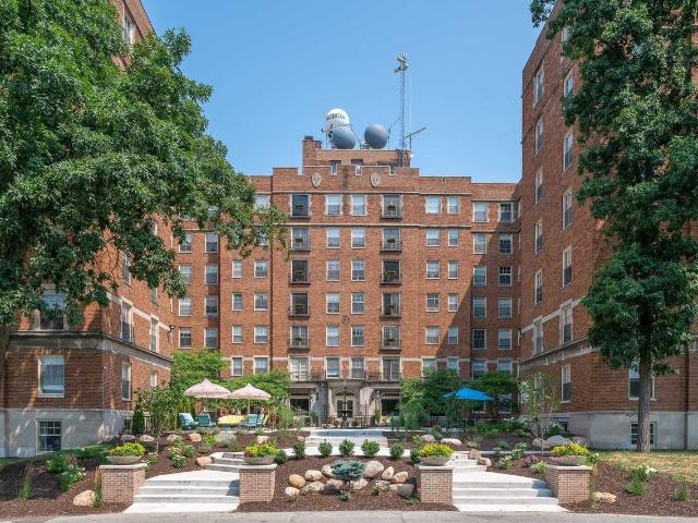 The Oakwood 1 Bedroom Apartment for Rent at 547 Cherry St Se, Grand Rapids, MI 49503 Heritage Hill