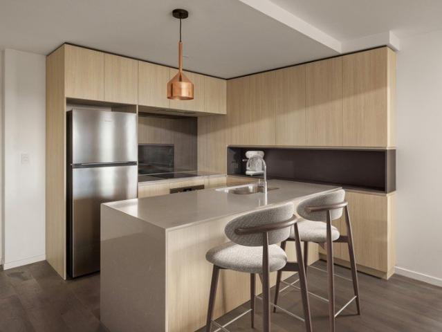 THE OFFR: A Coveted Three Bedroom Residence in Gasworks Residences