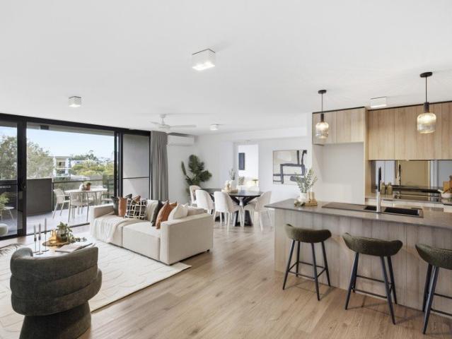 THE OFFR: Boutique Three Bedroom Apartment with House Like Proportions