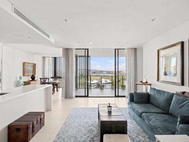THE OFFR: Exclusive Penthouse at 'Riverlight'