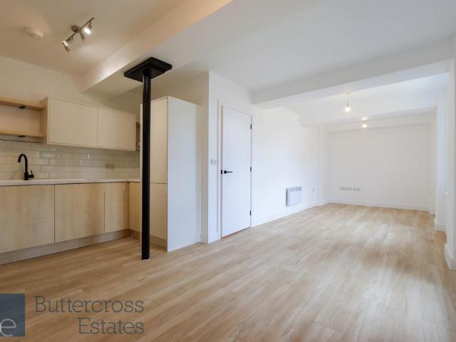 The Old Mill, Mills Drive, Farndon. 2 bed apartment to rent £1,225 pcm £283 pw