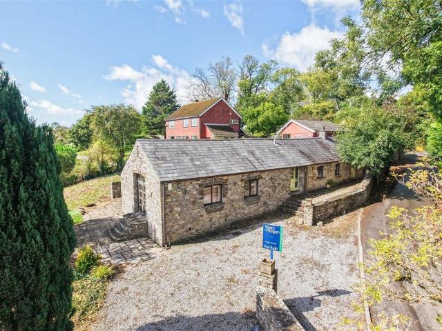 The Old Barn, Llandough, Cowbridge. 3 bed barn conversion to rent £1,800 pcm £415 pw