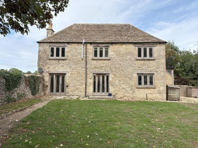 The Old Barn, Minchinhampton, Nr Stroud 2 bed barn conversion to rent £2,300 pcm £531 pw