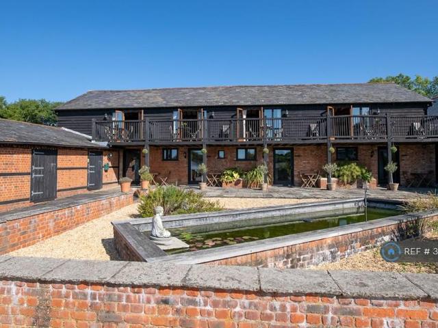 The Old Barns, Hampshire, SO20 1 bed terraced house to rent £1,350 pcm £312 pw