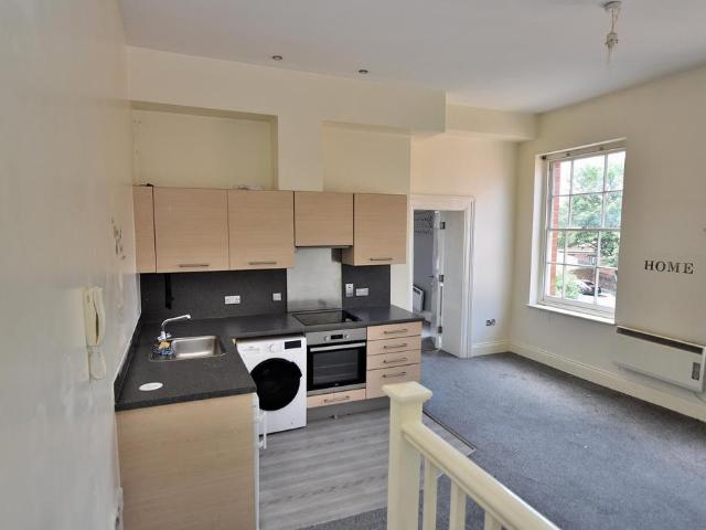 The Old Courthouse, Priory Street. 1 bed flat to rent £725 pcm £167 pw