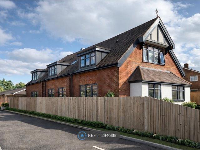 The Old Village Hall, Crawley RH10, 2 bed terraced house to rent, £1,650 pcm | PrimeLocation