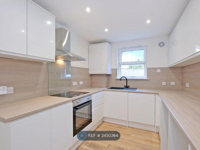 The Orchard, Aberdeen AB24, 4 bed terraced house to rent, £1,450 pcm | PrimeLocation
