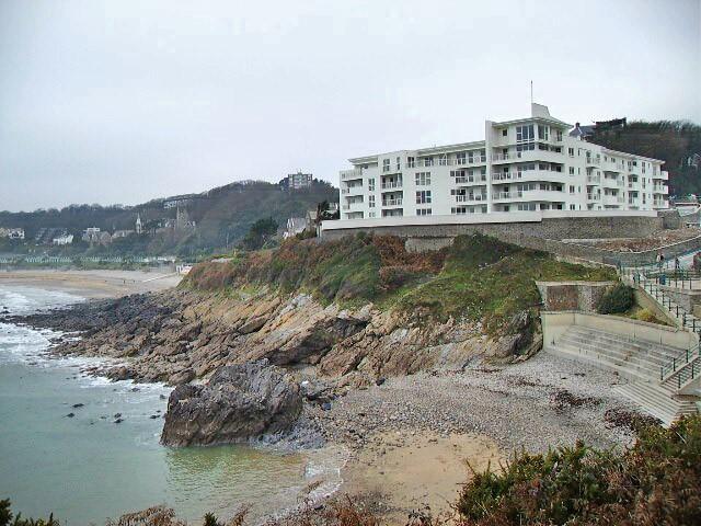 The Osborne, Langland, SA3 1 bed apartment to rent £975 pcm £225 pw
