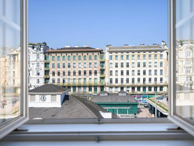 THE OTTO WAGNER PERSPECTIVE Altbau an der Wienzeile mit Blick auf Wiens Architekturikonen eine Wohnung, zwei Möglichkeiten
