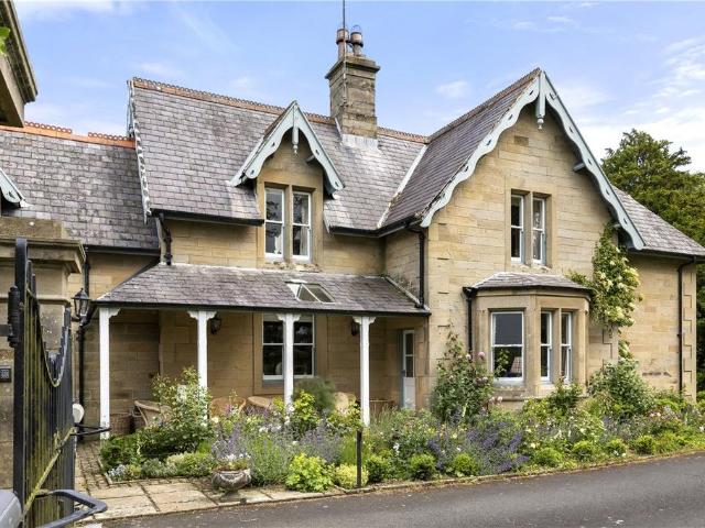 The Lodge, Brokenheugh, Haydon. 4 bed detached house to rent £2,750 pcm £635 pw