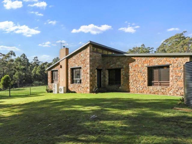 The Lodge Space, Privacy and Country Living Close to Launceston