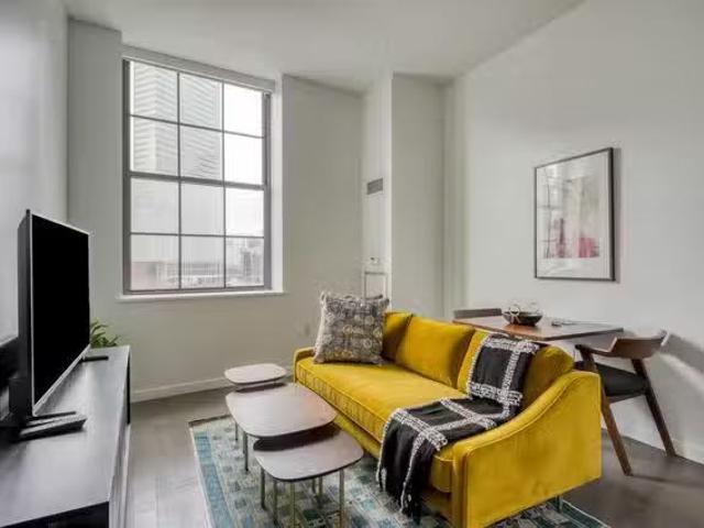 The Lofts at Atlantic Wharf, 530 Atlantic Ave, Waterfront 1.