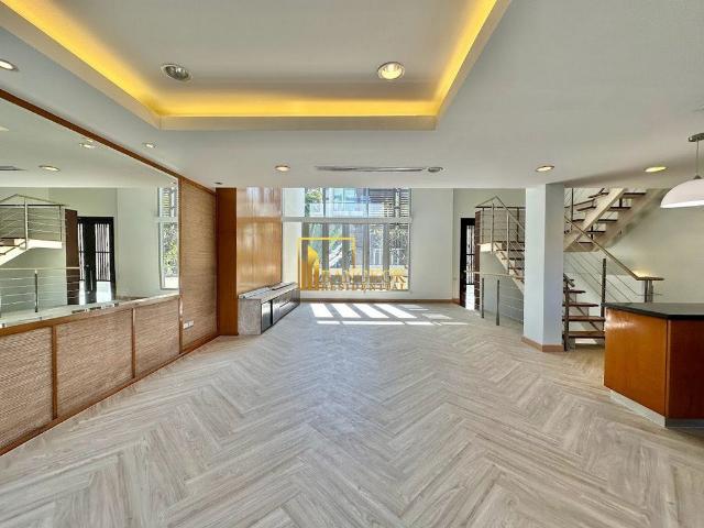 The Lofts Sathorn Amazing 3 Bedroom For Rent Townhouse BR8516TH