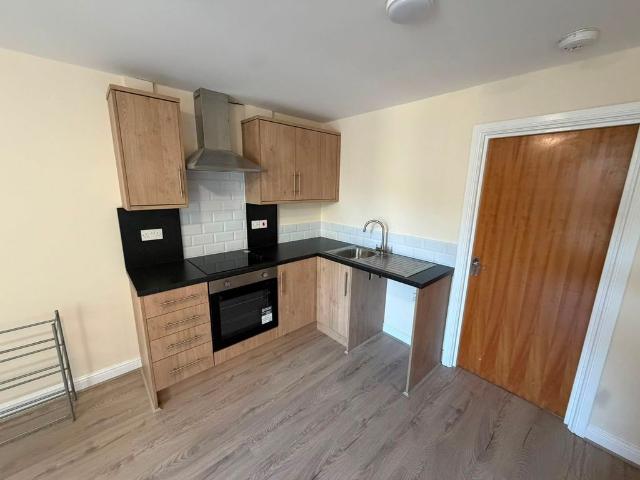 The Lofts, Water Street, Huddersfield HD1, 1 bed flat to rent, £650 pcm | PrimeLocation