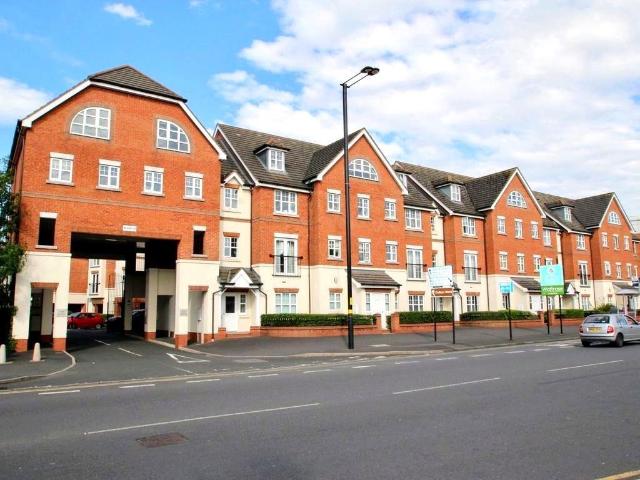 The Lords, 1 Lordswood Road, Metchley, B17 9RP, United Kingdom | 2 bed apartment for rent #138314787 | Rentberry
