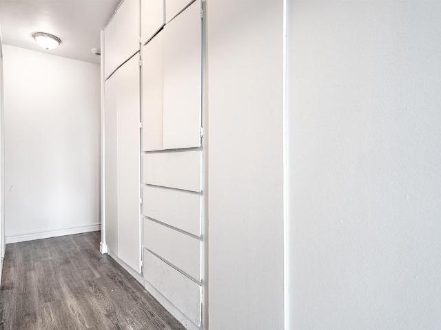 The Lorne Apartments Studio Apartment for Rent at 3580 Av Lorne, Montréal, QC H2X 2A7 Milton Parc