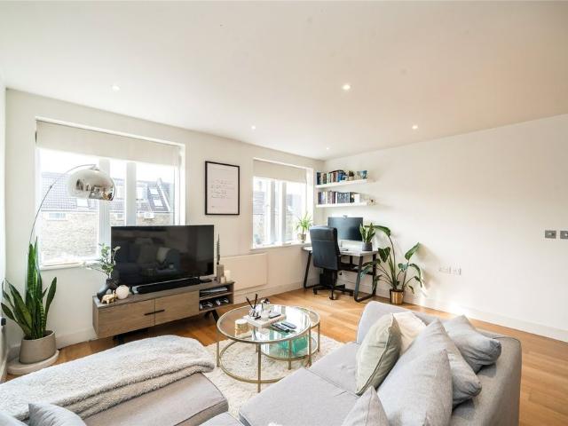The Latitude, Balham, SW4, London