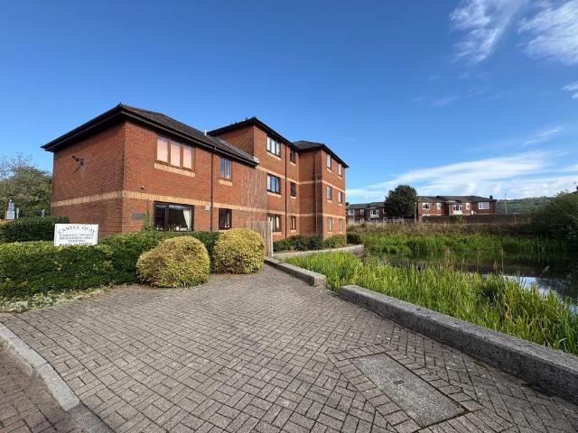 The Latt, Neath SA11 1 bed flat to rent £695 pcm £160 pw