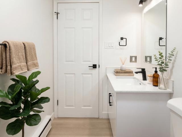 The Laurier 2 Bedroom Apartment for Rent at 2830 Dewdney Ave, Regina, SK S4T 0X7 North Central