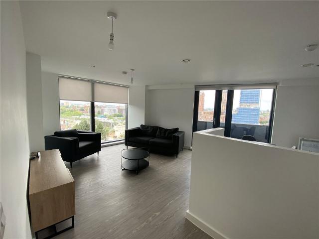 The Landmark, 30 Oldfield Road, Salford M5, 3 bed flat to rent, £1,950 pcm | PrimeLocation