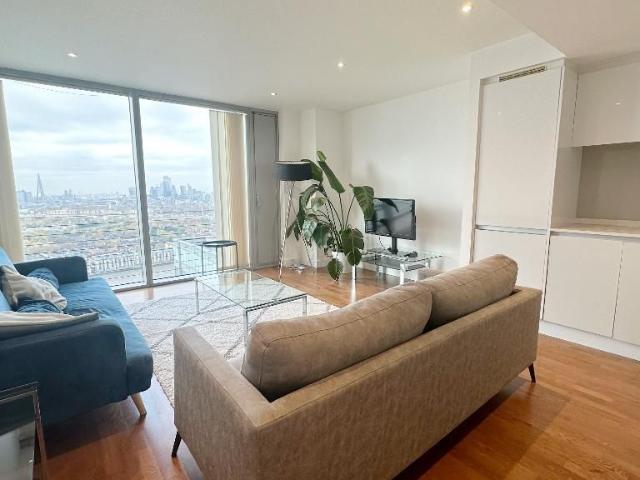 The Landmark East Tower, 24 Marsh Wall, Canary Wharf, London E14, 1 bed flat to rent, £2,600 pcm | PrimeLocation