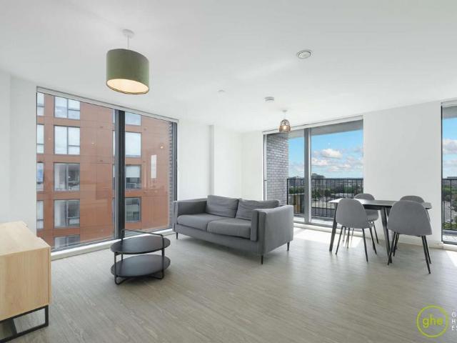 The Landmark, Salford, Manchester 2 bed flat to rent £1,380 pcm £318 pw