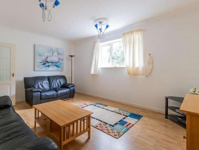 The Landings, Penarth, CF64