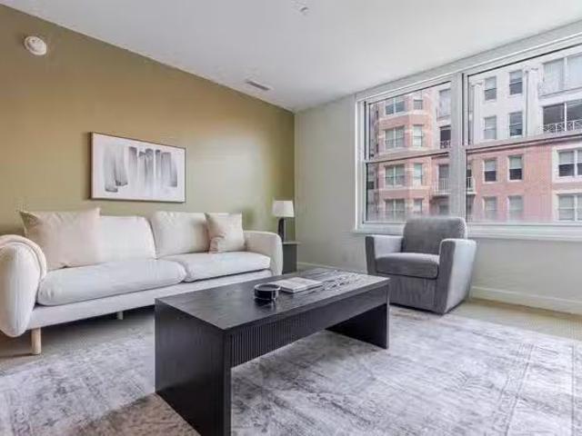 The Lansburgh, 425 8th St Northwest, Penn Quarter 1 Bedroom.