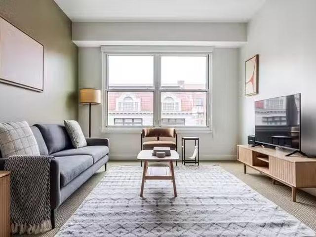The Lansburgh, 425 8th St Northwest, Penn Quarter 1 Bedroom.
