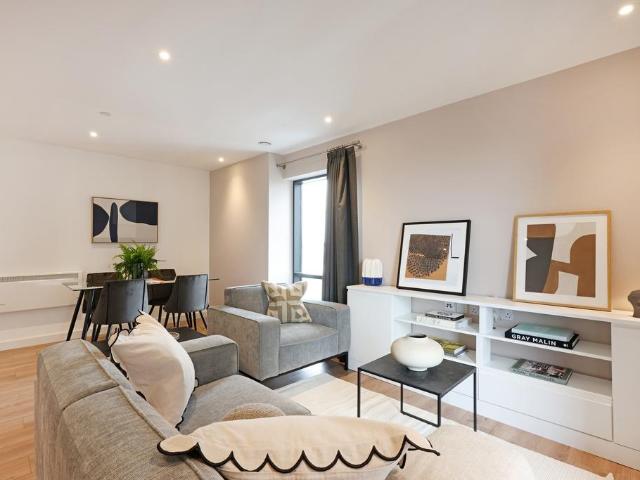 The Lansdowne, 25 Hagley Road. 3 bed apartment to rent £2,415 pcm £557 pw