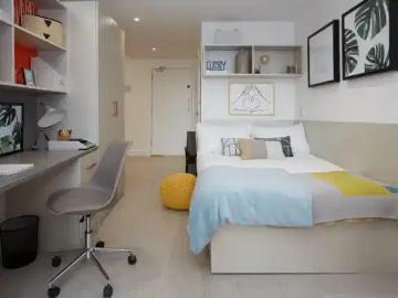 The Lantern, Liverpool Has an Apartment