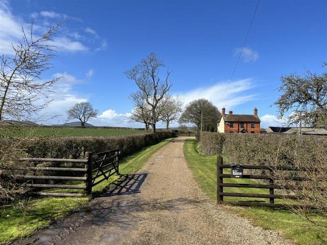 The Larches, Longville, Much Wenlock. 3 bed detached house to rent £2,150 pcm £496 pw