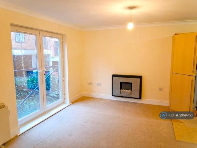 The Larches, St. Leonards On Sea, TN37 2 bed flat to rent £950 pcm £219 pw