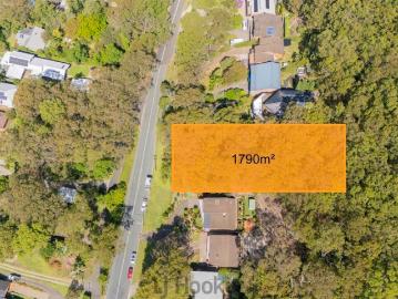 THE LAST OF ITS KIND NOW WITH DA APPROVAL FOR THREE DWELLINGS!