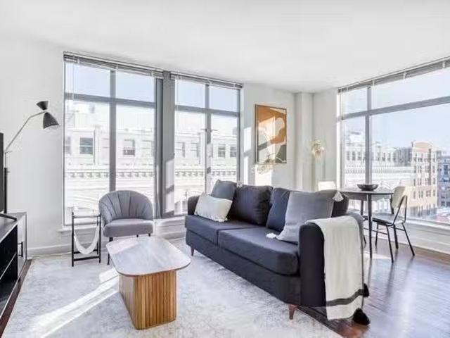 The Lexington at Market Square Phase 2, 444 8th St NW, Penn Qu.