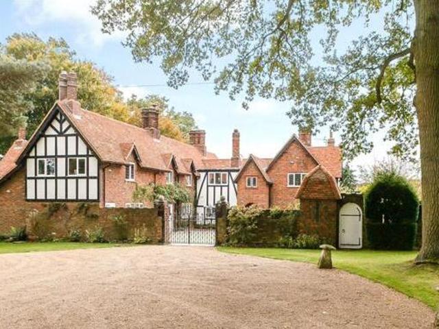 The Lee, Great Missenden, 7 Bedroom Detached