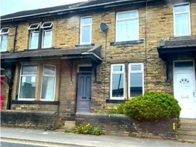 The Lees, Brighouse HD6, 3 bed terraced house to rent, £795 pcm | PrimeLocation