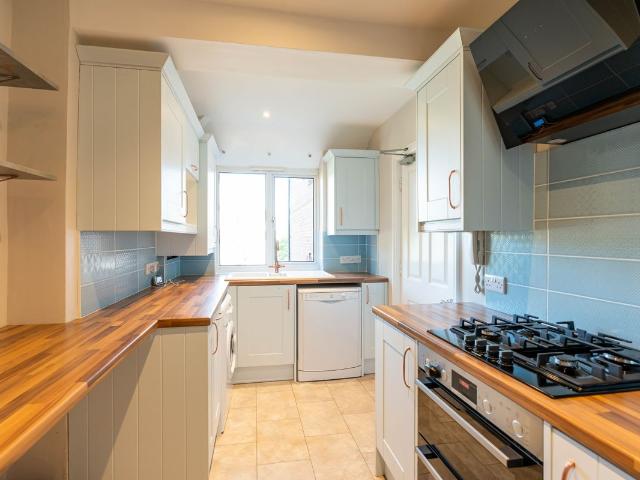 The Lilacs, Yarnells Road, Oxford, Oxfordshire OX2, 2 bed flat to rent, £1,550 pcm | PrimeLocation