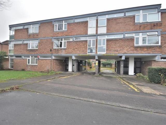 The Lindens, Wolverhampton 2 bed flat to rent £800 pcm £185 pw