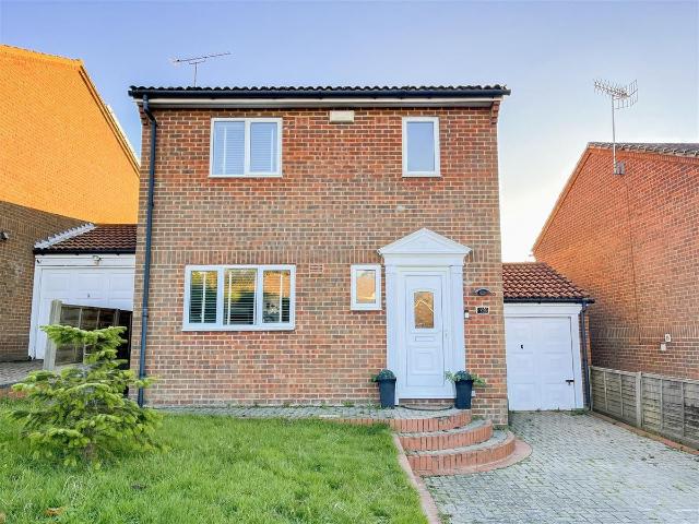 The Links, St. Leonards TN38, 3 bed detached house to rent, £1,500 pcm | PrimeLocation