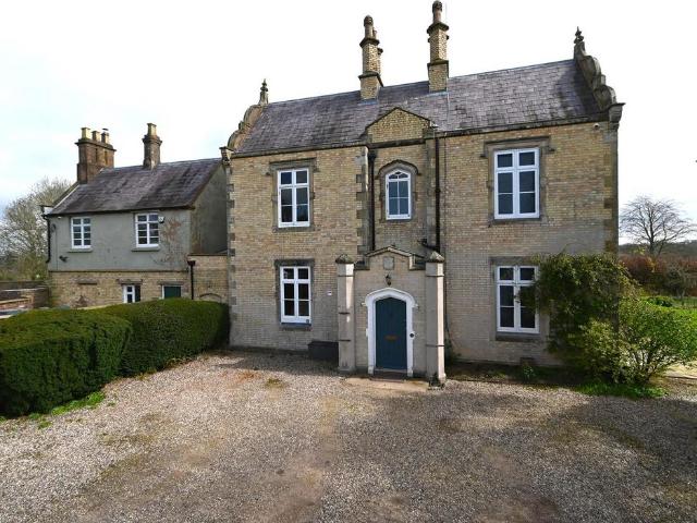 The Lyons, Coxgreen, Enville. 5 bed character property to rent £2,750 pcm £635 pw