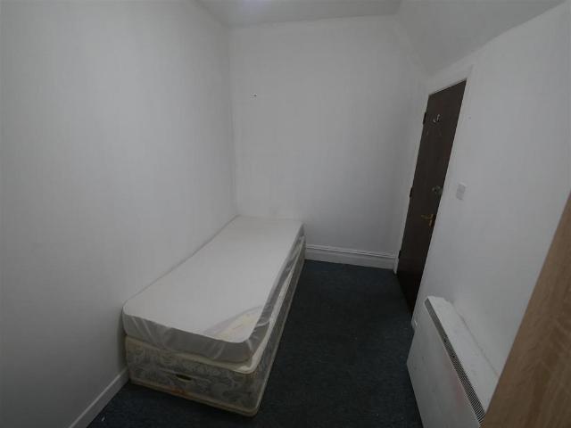 The Mount, Bournemouth, BH1 6 bed house share to rent £575 pcm £133 pw
