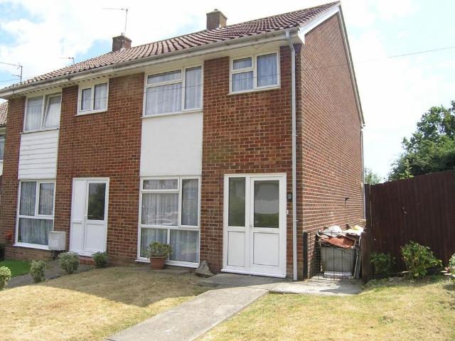 The Mount, Hailsham 3 bed end of terrace house to rent £1,325 pcm £306 pw