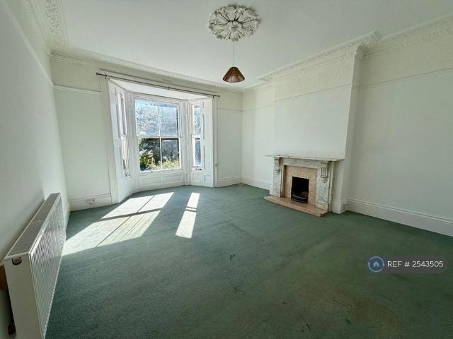 The Mount, St Leonards On Sea, TN38 2 bed flat to rent £1,250 pcm £288 pw
