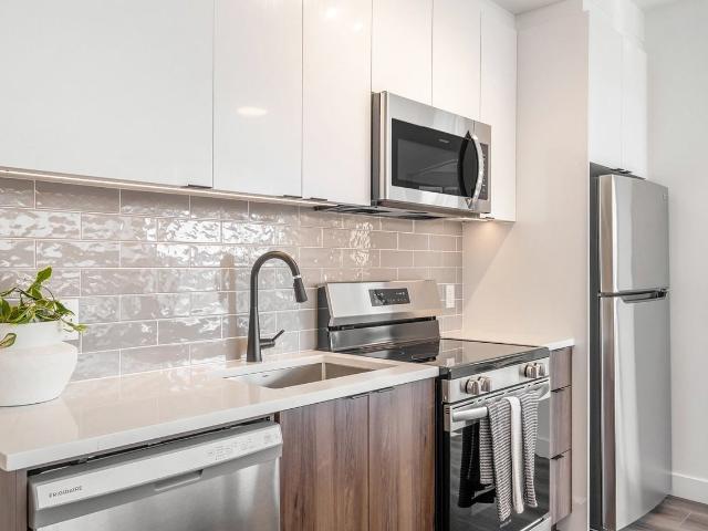 The Monterey 2 Bedroom Apartment for Rent at 1600 James Naismith Dr, Ottawa, ON K1B 5N8 Pineview
