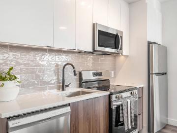 The Monterey 2 Bedroom Apartment for Rent at 1600 James Naismith Dr, Ottawa, ON K1B 5N8 Pineview