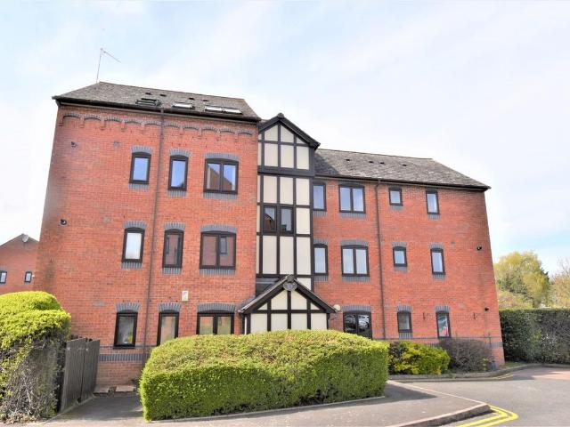 The Moorings, Leamington Spa CV31, 2 bed flat to rent, £1,100 pcm | PrimeLocation
