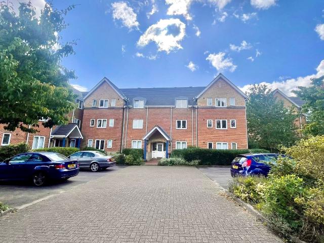The Moorings, Penarth CF64, 2 bed flat to rent, £1,100 pcm | PrimeLocation
