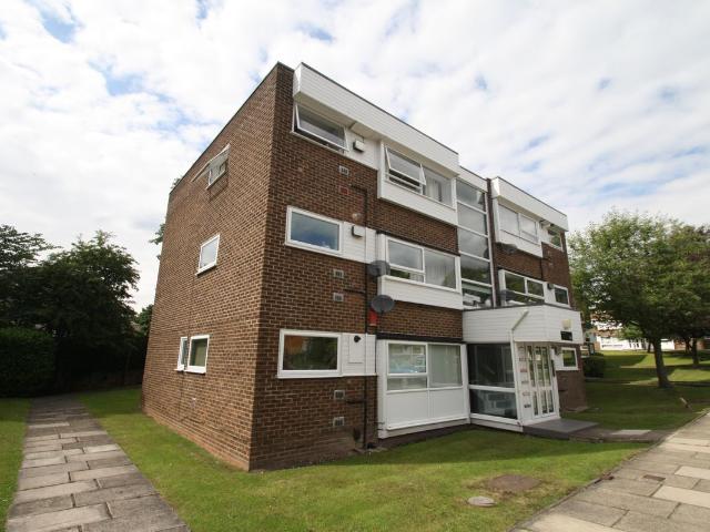 The Moorlands, Leeds, West Yorkshire, UK LS17, 2 bed flat to rent, £925 pcm | PrimeLocation